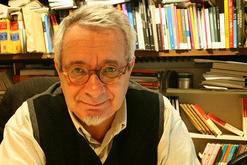 Cloacas y premios literarios. Constantino Bértolo